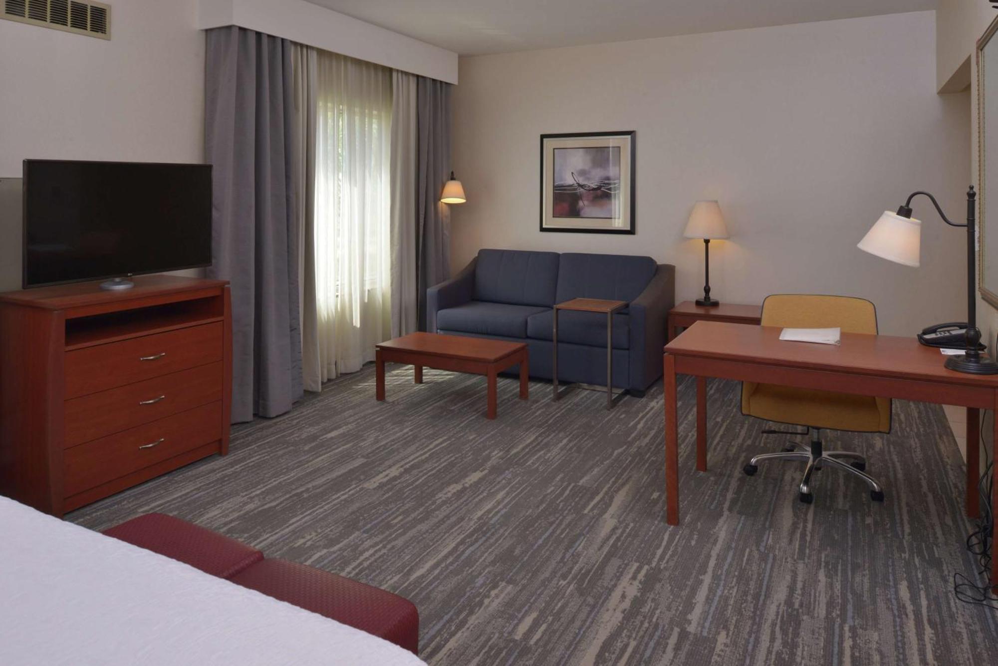 Hampton Inn And Suites Bakersfield North-Airport Exterior photo